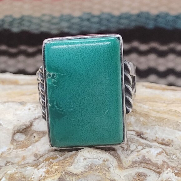 Vtg Native Sterling Silver Green Turquoise Ring Large Rectangle Size 6.5 - Picture 1 of 12
